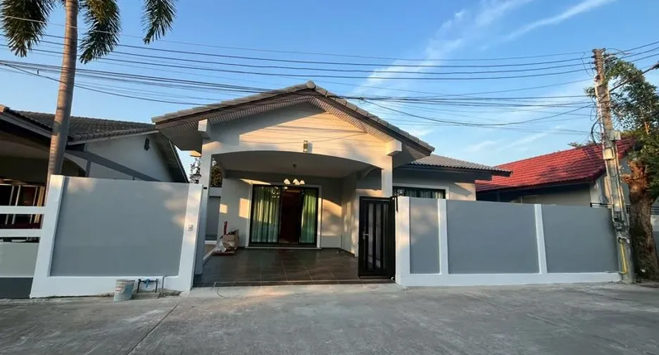 For sale 3 bedrooms house in East Pattaya, Pattaya