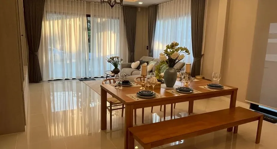 For sale 3 bedrooms house in East Pattaya, Pattaya