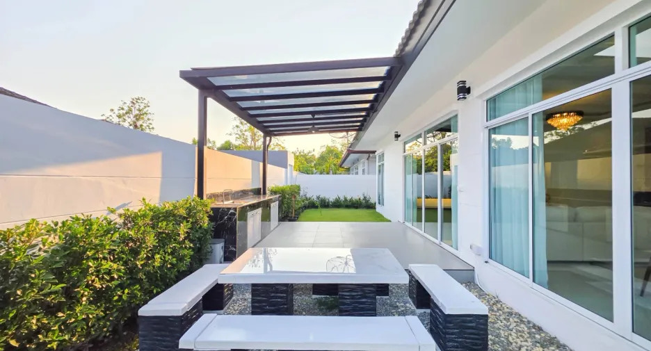 For sale 3 bedrooms villa in East Pattaya, Pattaya