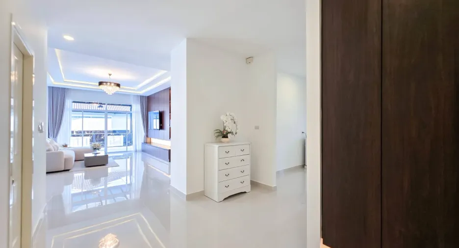 For sale 3 bedrooms villa in East Pattaya, Pattaya