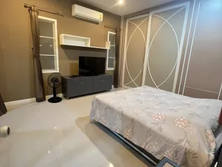 Villa zur Miete mit 3 Zimmer in Bang Lamung, Chonburi