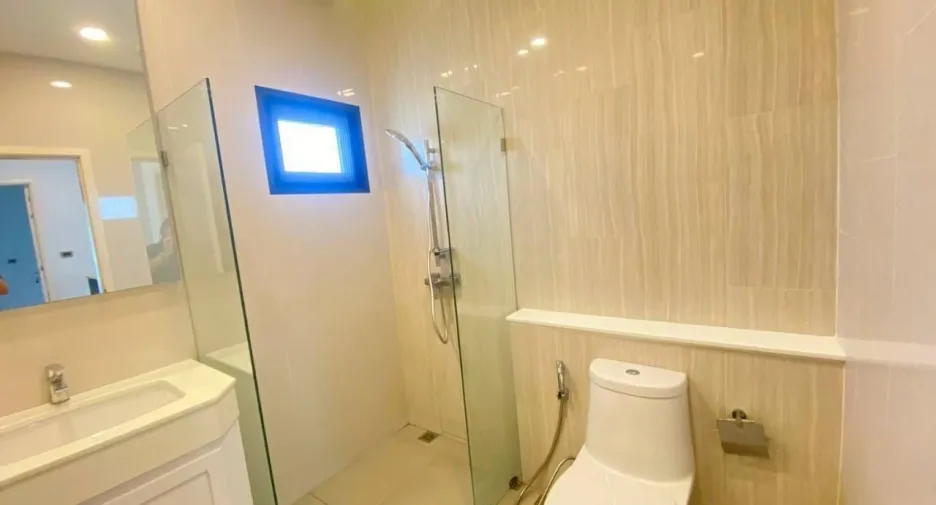 For rent 3 bedrooms house in East Pattaya, Pattaya