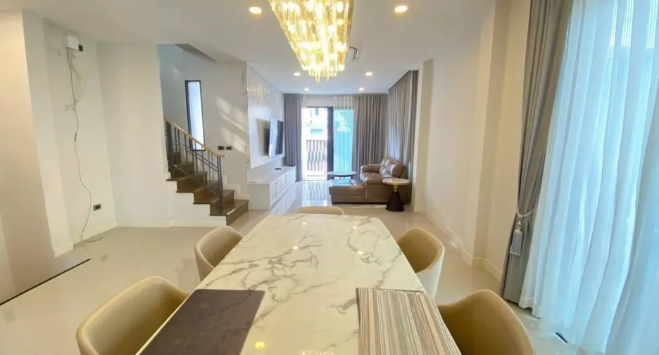 For rent 3 bedrooms house in East Pattaya, Pattaya