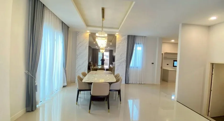 For rent 3 bedrooms house in East Pattaya, Pattaya