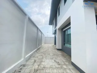 Casa en alquiler de 3 habitaciones en Bang Lamung, Chonburi