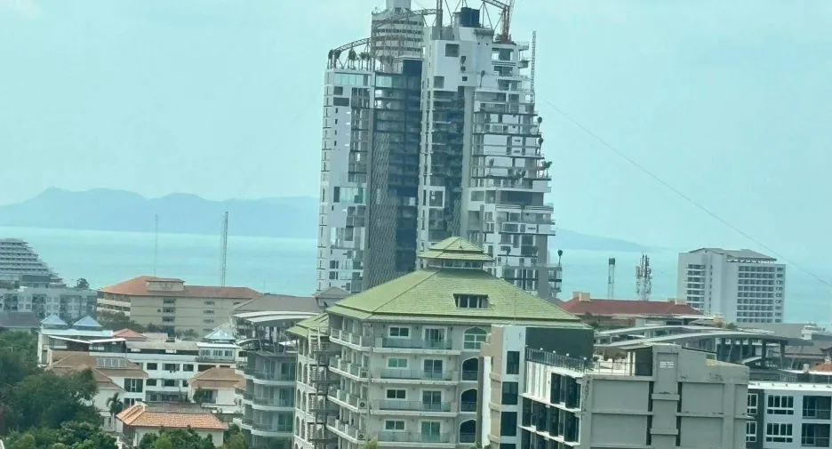 For sale 1 bed condo in Pratumnak, Pattaya
