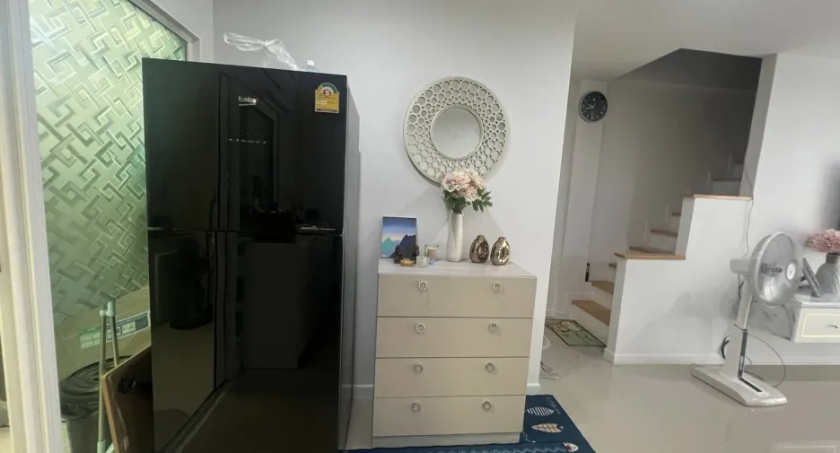 For sale 3 bedrooms townhouse in East Pattaya, Pattaya