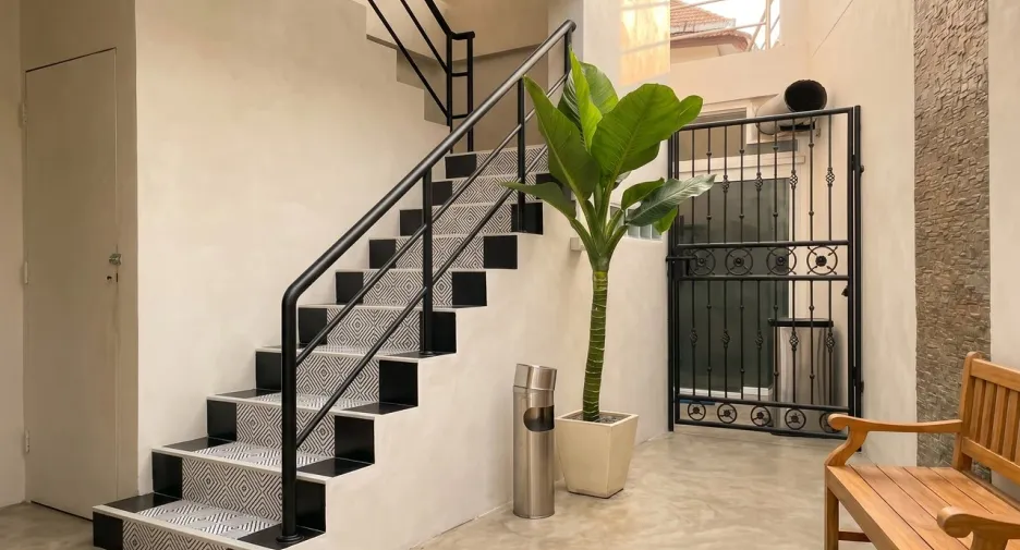 For sale 12 bedrooms hotel in Pratumnak, Pattaya