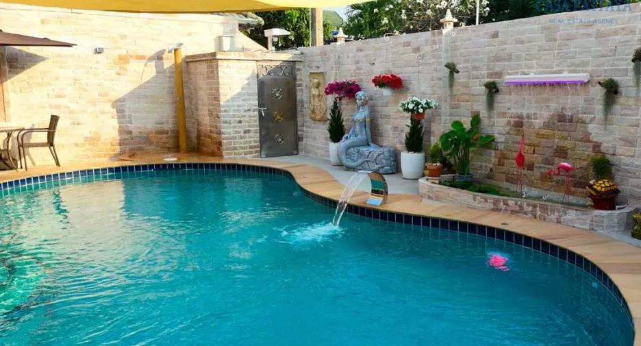 For sale 4 bedrooms villa in Bang Lamung, Chonburi
