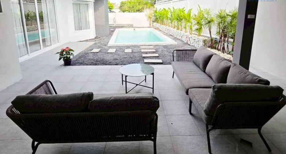 For sale 3 bedrooms villa in East Pattaya, Pattaya