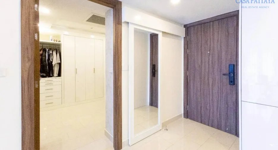 For sale 2 bedrooms condo in South Pattaya, Pattaya