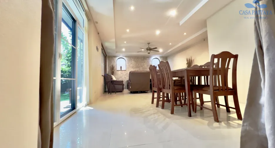 For sale 3 ベッドルーム villa in East Pattaya, Pattaya