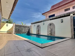 For sale 3 ベッドルーム villa in Bang Lamung, Chonburi