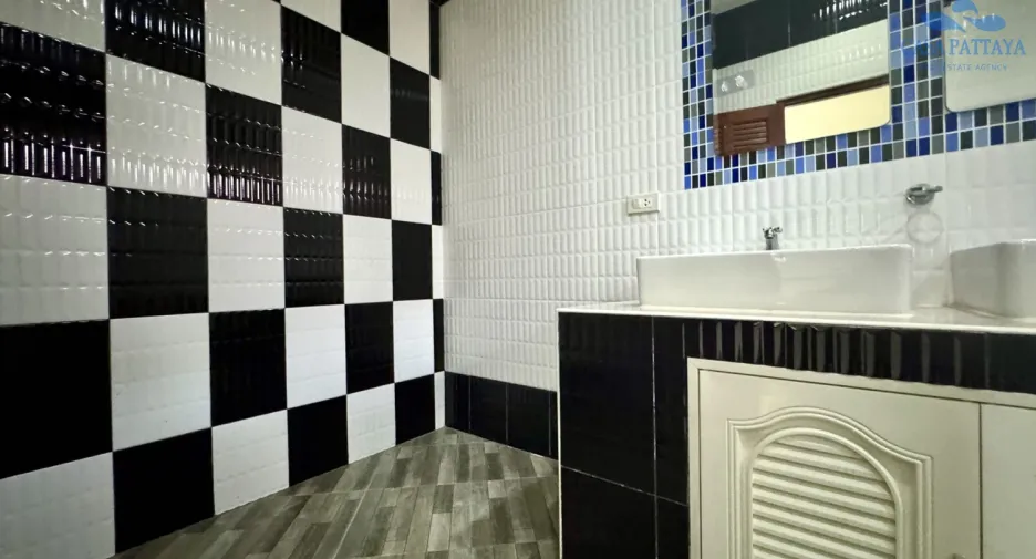 Haus zum Kauf mit 2 Zimmer in Huay Yai, Pattaya