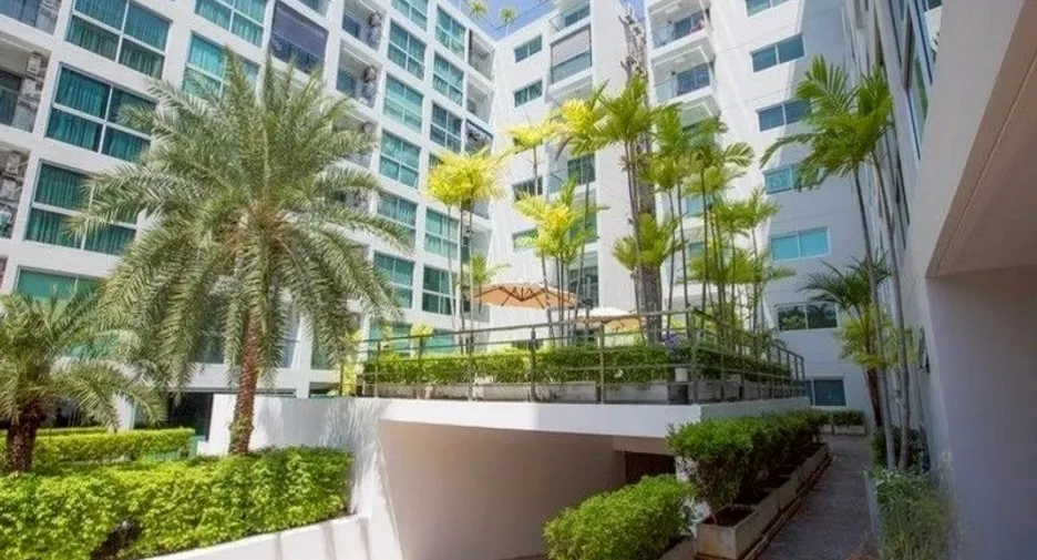 For sale 2 bedrooms condo in Pratumnak, Pattaya
