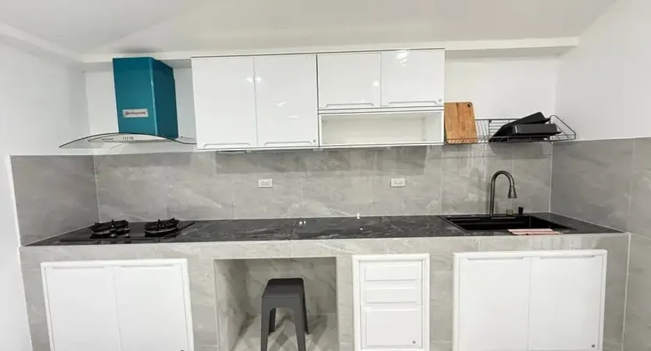 For sale 4 bedrooms house in East Pattaya, Pattaya