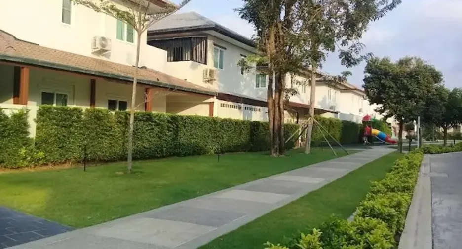 For rent 3 bedrooms house in Bang Lamung, Chonburi