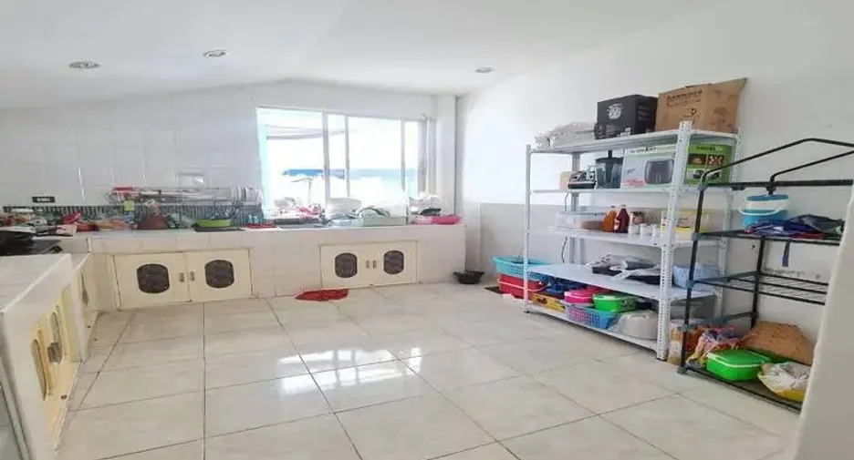 For sale 8 bedrooms apartment in Sattahip, Chonburi