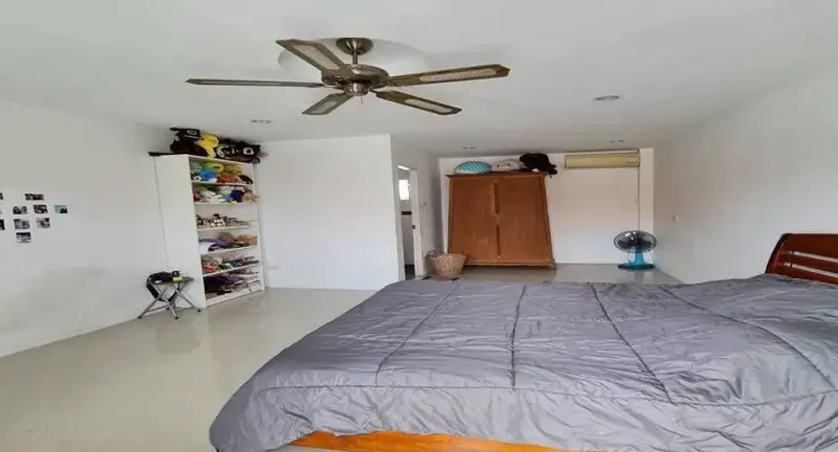 For sale 8 bedrooms apartment in Sattahip, Chonburi