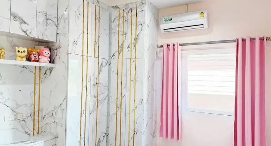 For sale 3 bedrooms house in East Pattaya, Pattaya