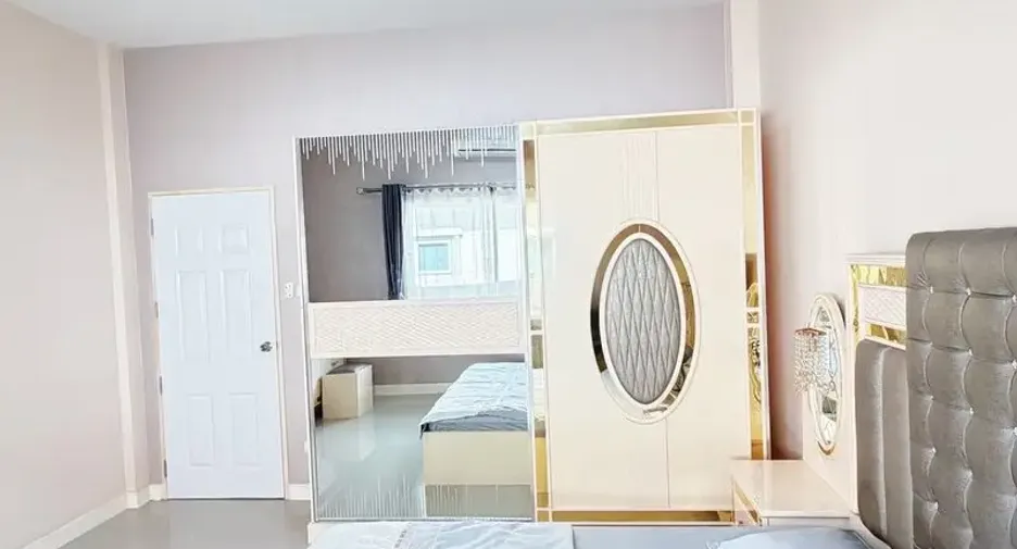 For sale 3 bedrooms house in East Pattaya, Pattaya