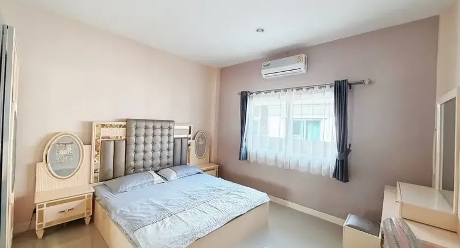 For sale 3 bedrooms house in East Pattaya, Pattaya