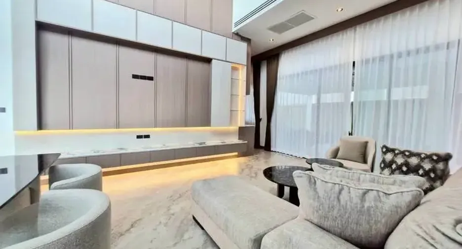 À vendre 4 chambres villa à East Pattaya, Pattaya