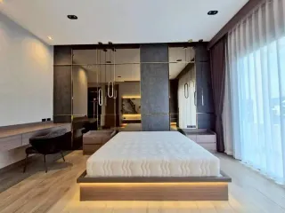 Villa en venta de 4 habitaciones en Bang Lamung, Chonburi