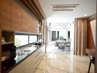 For sale 6 ベッドルーム villa in Bang Lamung, Chonburi