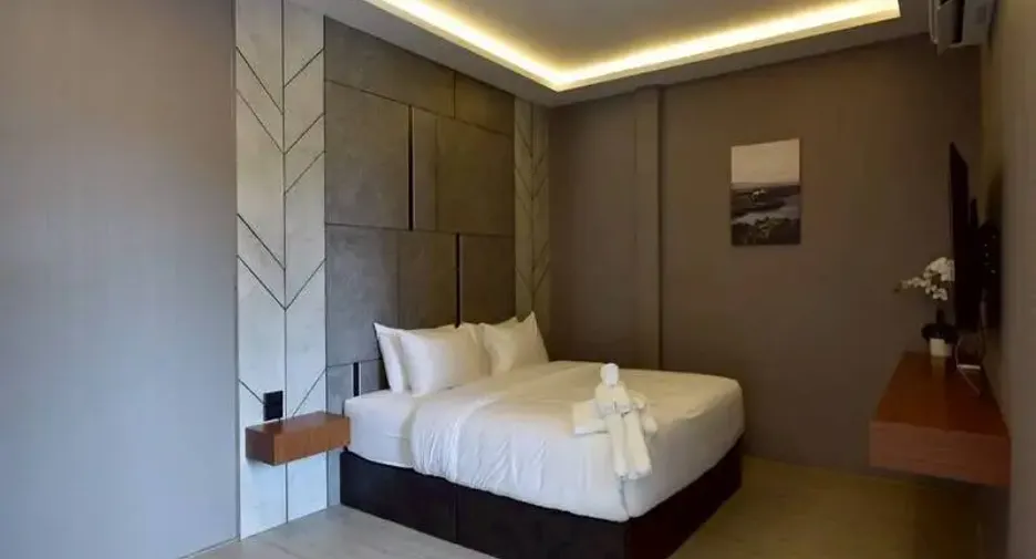 For sale 6 bedrooms villa in East Pattaya, Pattaya
