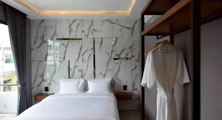 For sale 6 bedrooms villa in East Pattaya, Pattaya