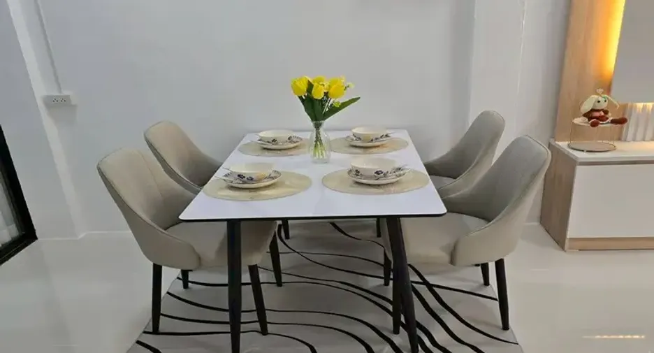 For sale 3 bedrooms townhouse in East Pattaya, Pattaya