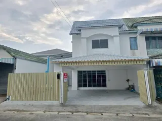 For sale 3 bedrooms townhouse in Bang Lamung, Chonburi