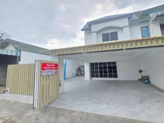For sale 3 bedrooms townhouse in Bang Lamung, Chonburi