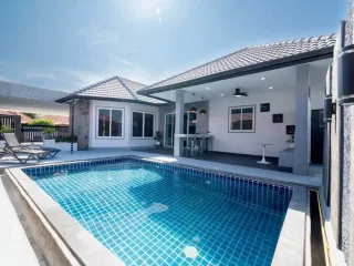 À vendre 4 chambres villa à Bang Lamung, Chonburi