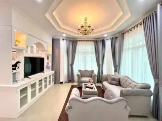 Haus zur Miete mit 3 Zimmer in Bang Lamung, Chonburi