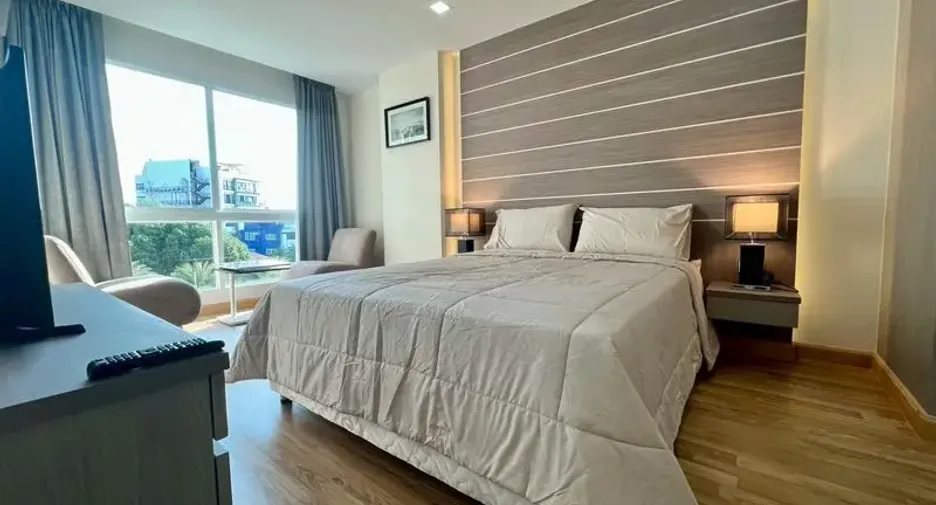 For sale 1 bed condo in Sattahip, Chonburi