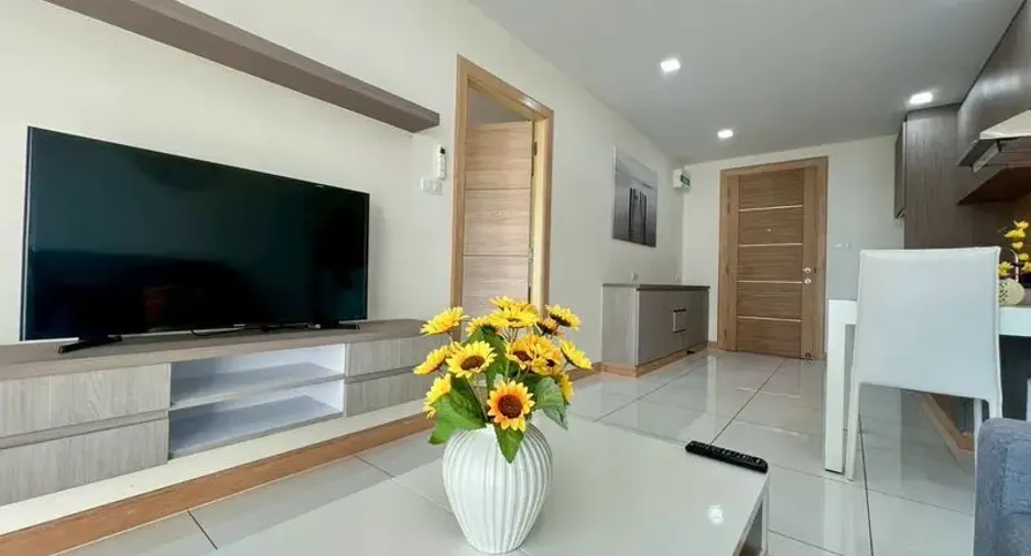 For sale 1 bed condo in Sattahip, Chonburi
