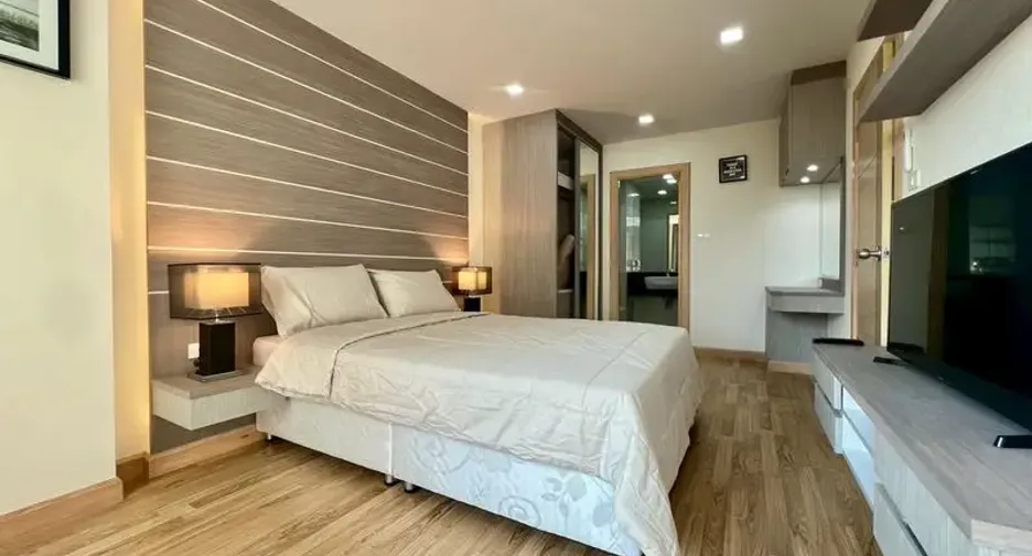 For sale 1 bed condo in Sattahip, Chonburi