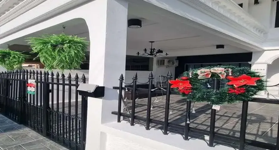 For sale 3 bedrooms townhouse in East Pattaya, Pattaya