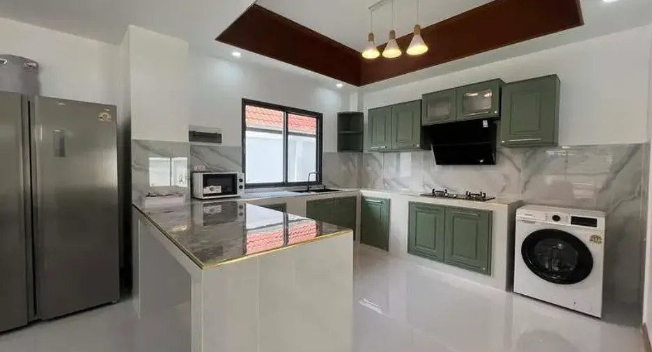 For sale 4 bedrooms house in Jomtien, Pattaya