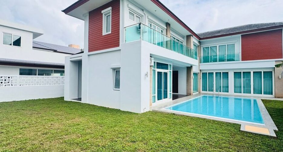 For sale 5 bedrooms villa in North Pattaya, Pattaya