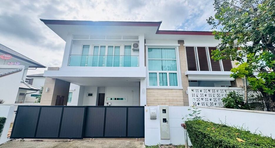 For sale 5 bedrooms villa in North Pattaya, Pattaya