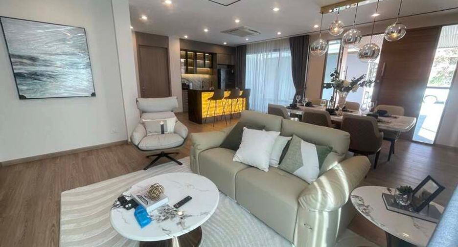 À vendre 4 chambres villa à East Pattaya, Pattaya