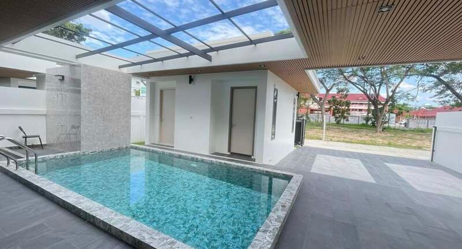 À vendre 4 chambres villa à East Pattaya, Pattaya