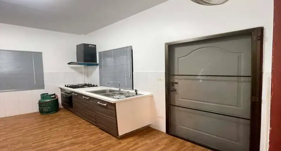 For sale 3 bedrooms villa in Huay Yai, Pattaya