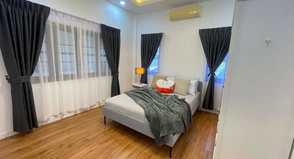 For sale 3 bedrooms villa in Huay Yai, Pattaya