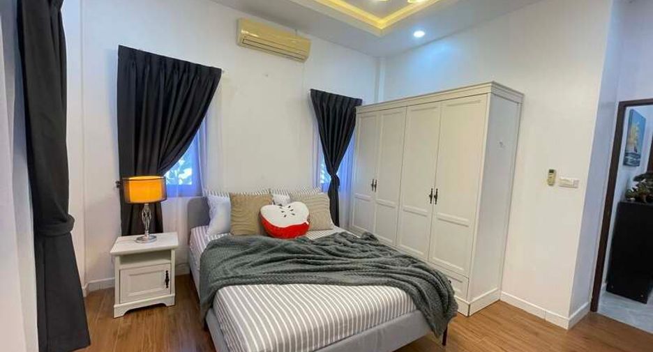 For sale 3 bedrooms villa in Huay Yai, Pattaya