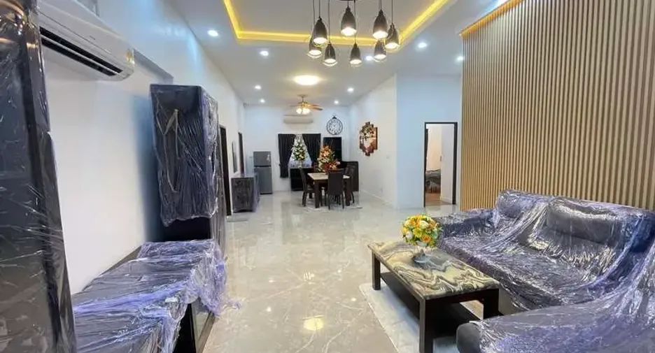 For sale 3 bedrooms villa in Huay Yai, Pattaya