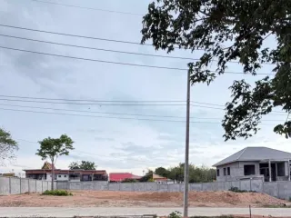 出售 土地 在 Bang Lamung, Chon Buri